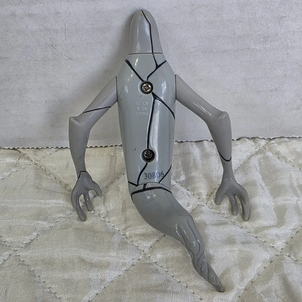Ben 10 Ghost Freak 4